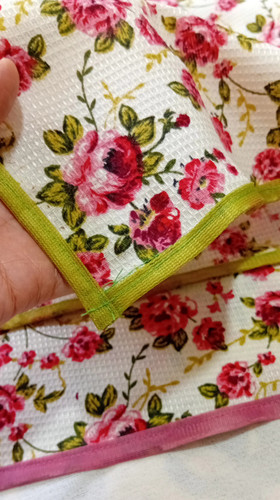 پارچه حوله ای آبگیر زنبوری،زیر سفره و سفره گلدار، نوار دوزی شده